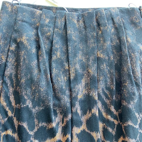 Salvatore Ferragamo Women's Skirt 38 EU NWT - Picture 6 of 10